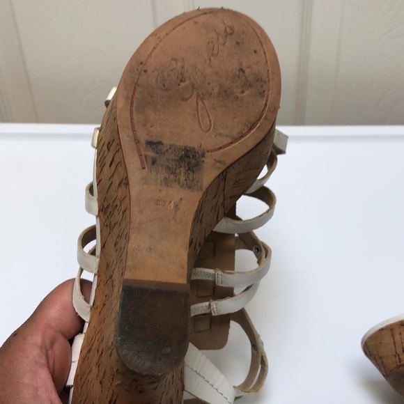 Guess Women Open Toe Cork Platform Shoes - Picture 6 of 8